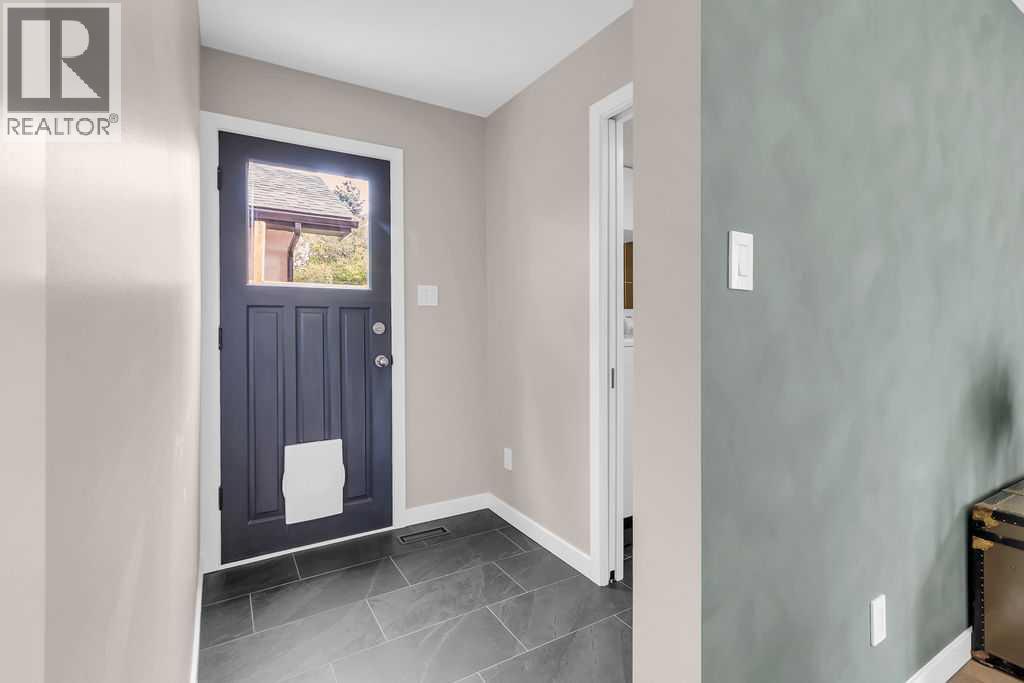 Photo 18 of 212 Cedarille Green Sw, Calgary AB