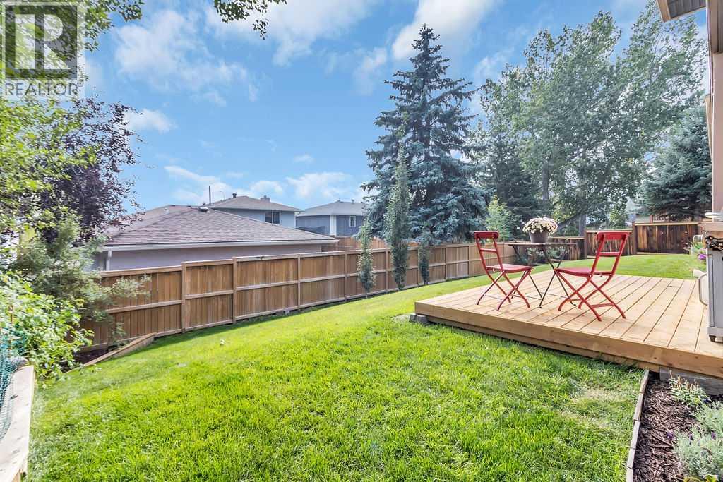 Photo 46 of 212 Cedarille Green Sw, Calgary AB