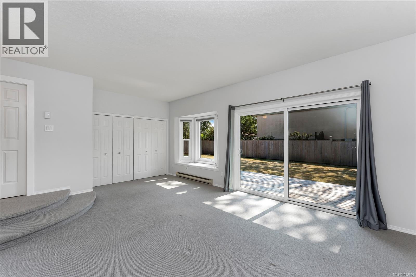 Photo 16 of 1717 Applewood Pl, Saanich BC