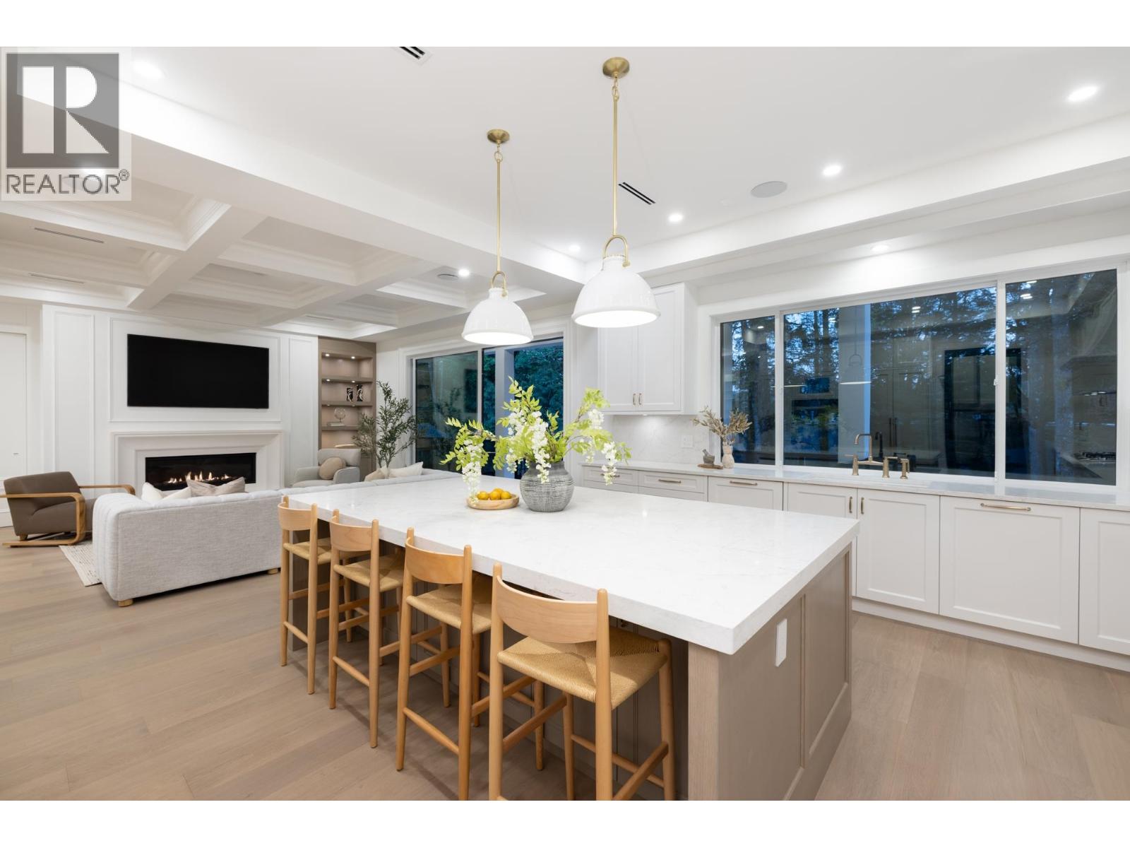 Photo 7 of 8316 Government Road, Burnaby BC