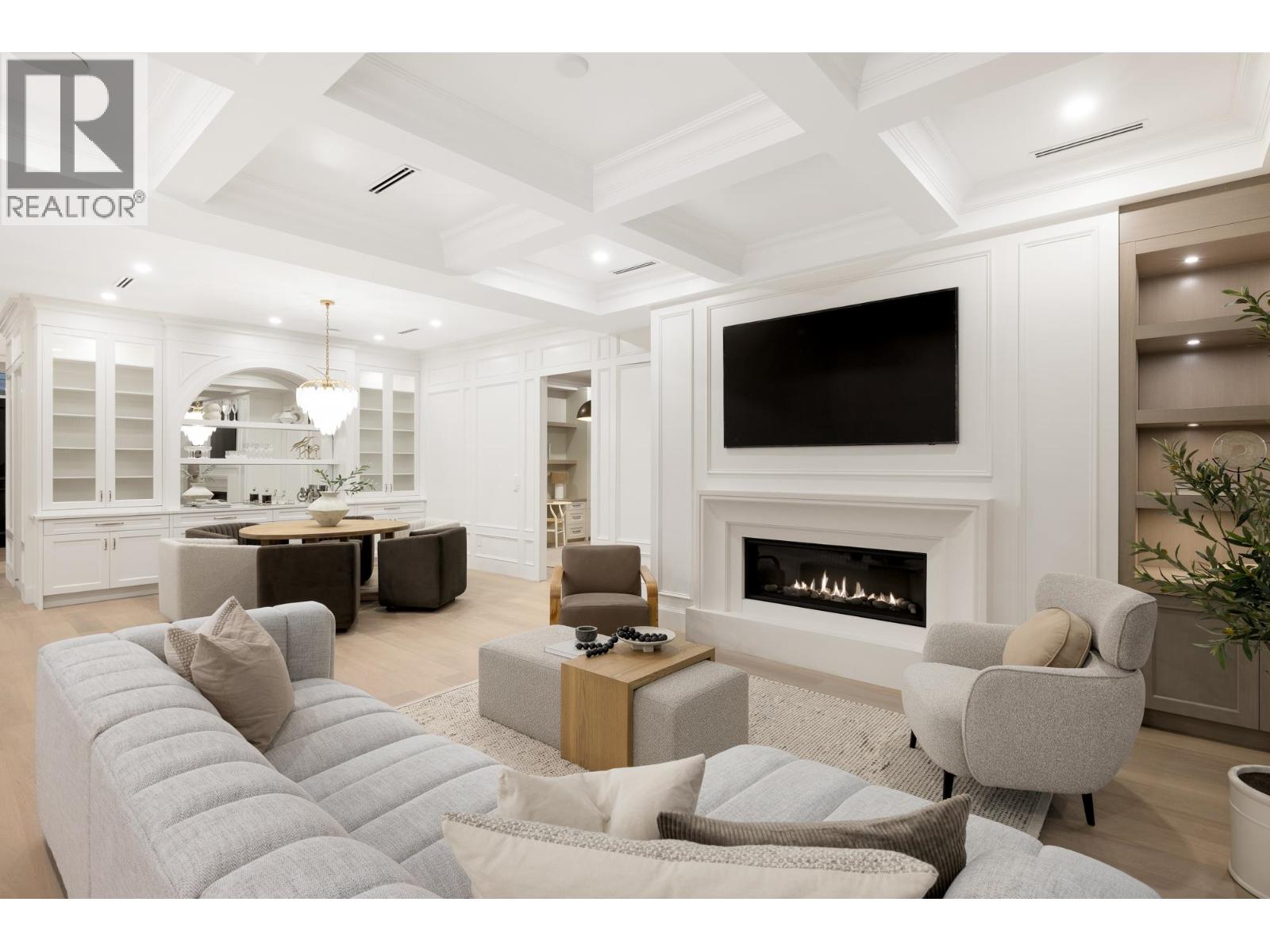 Photo 9 of 8316 Government Road, Burnaby BC