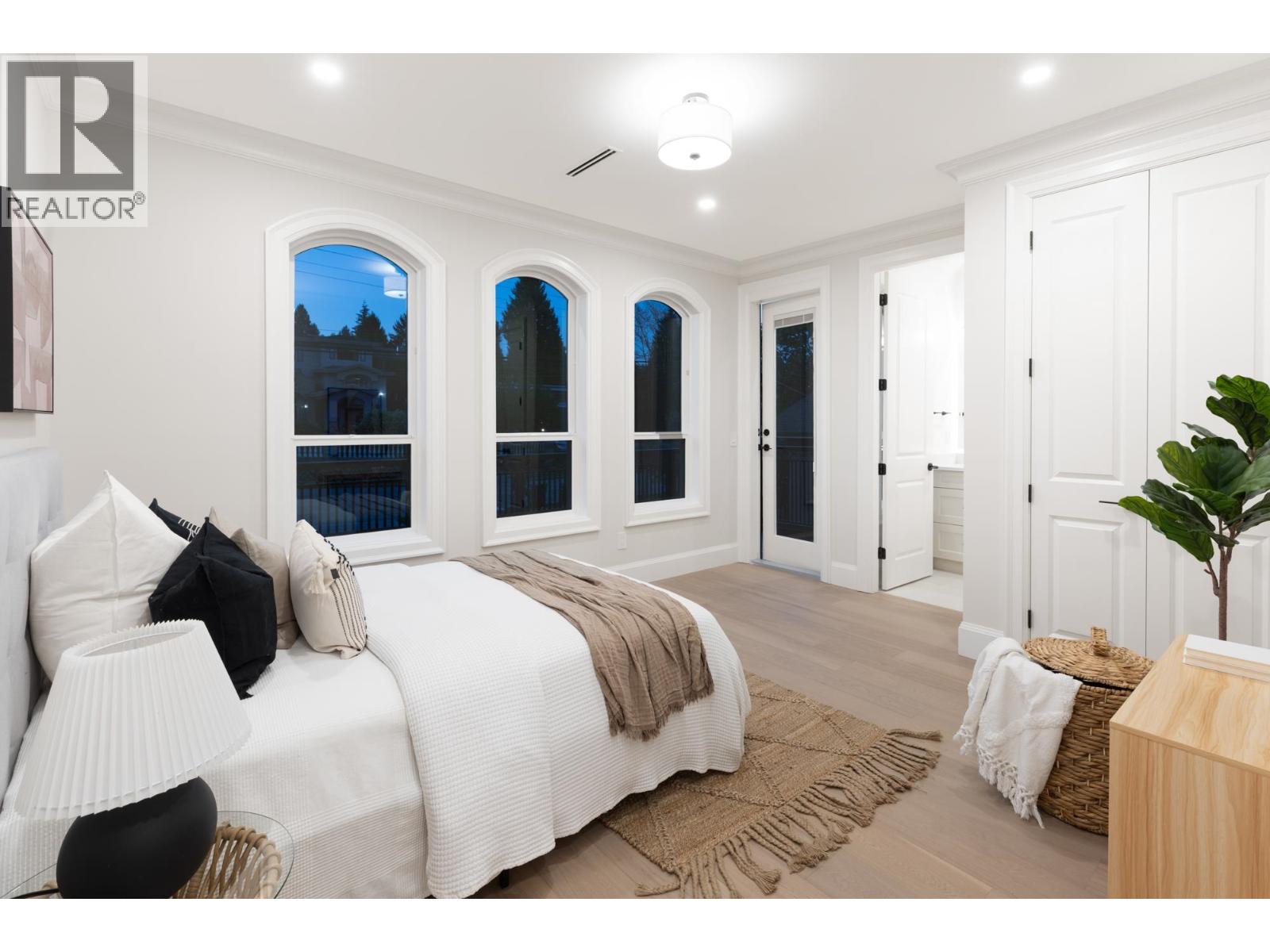 Photo 23 of 8316 Government Road, Burnaby BC