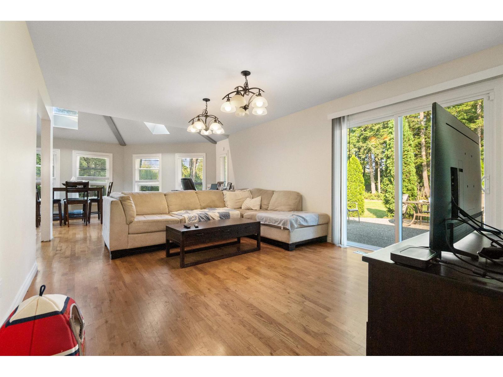 Photo 4 of 22526 Old Yale Road, Langley BC