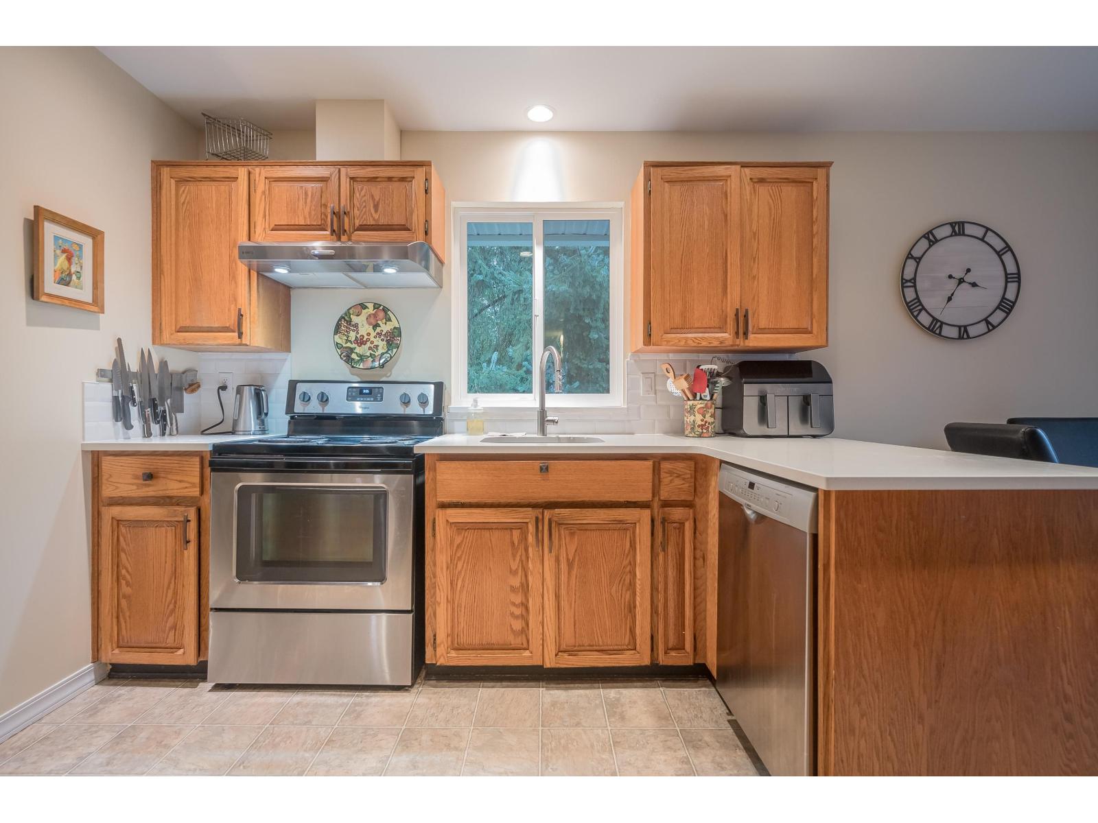 Photo 12 of 3862 204 Street, Langley BC