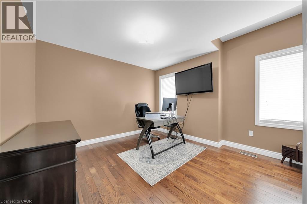 Photo 24 of 28 Ranchero Drive, Brampton ON