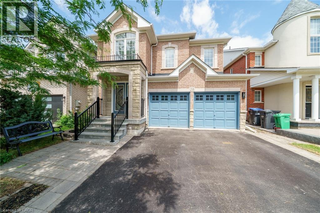 Photo 3 of 28 Ranchero Drive, Brampton ON