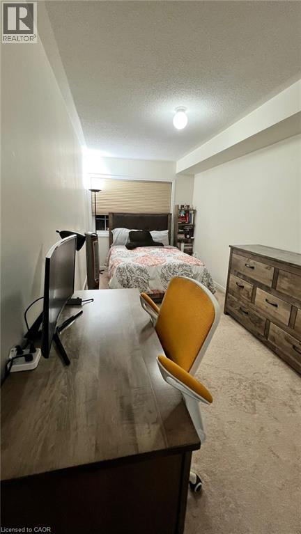 Photo 13 of 526 Candlestick Circle, Mississauga ON