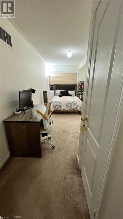 Photo 14 of 526 Candlestick Circle, Mississauga ON