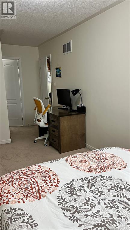 Photo 17 of 526 Candlestick Circle, Mississauga ON