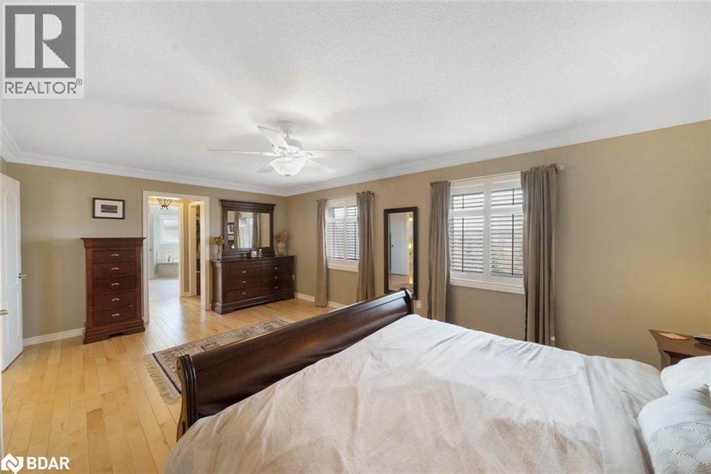 Photo 7 of 14 Regalia Way, Barrie ON