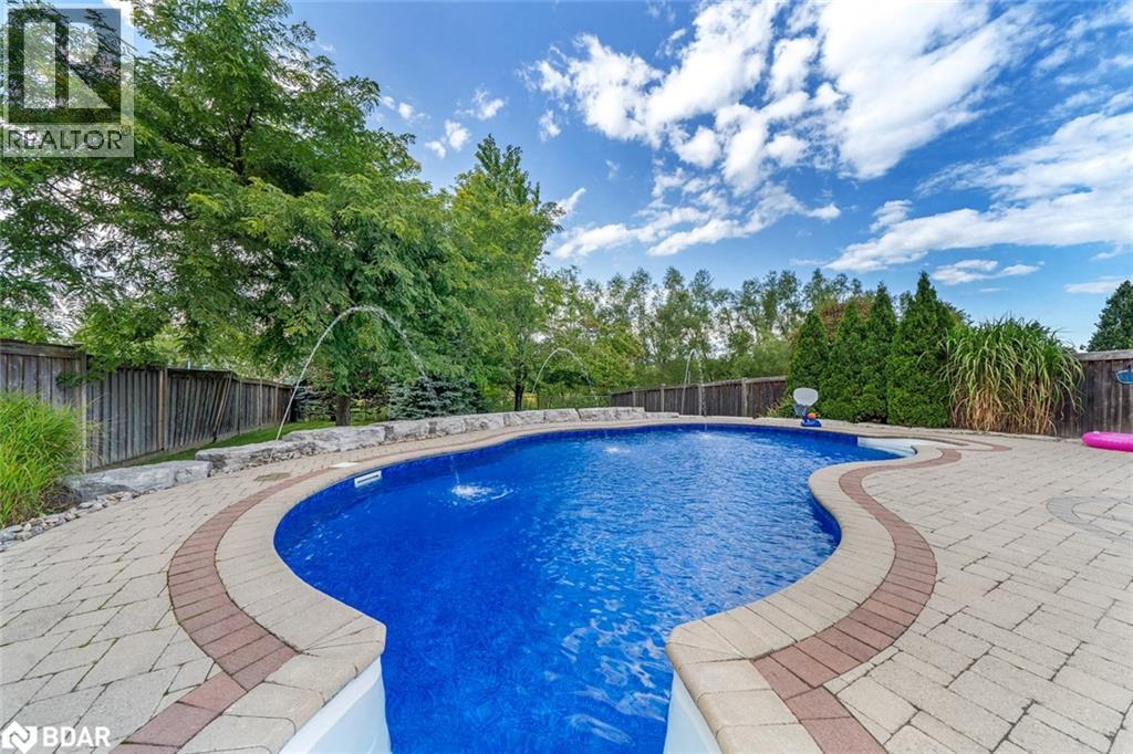 Photo 5 of 14 Regalia Way, Barrie ON