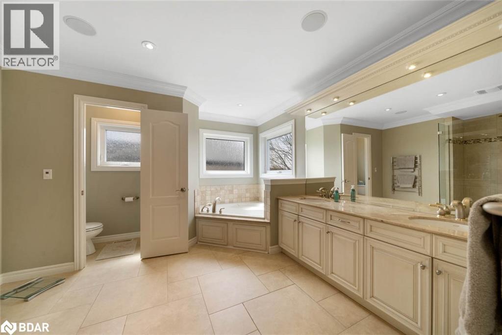 Photo 29 of 14 Regalia Way, Barrie ON