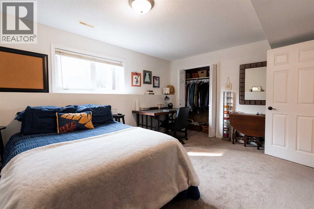 Photo 42 of 82 Rivercrest Court W, Lethbridge AB