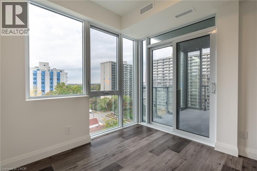Photo 38 of 500 Brock Avenue Unit 808, Burlington ON