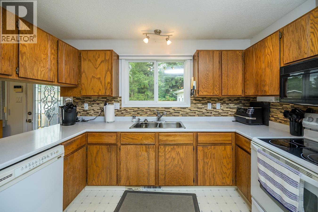 Photo 7 of 7170 Guelph Place, Prince George BC