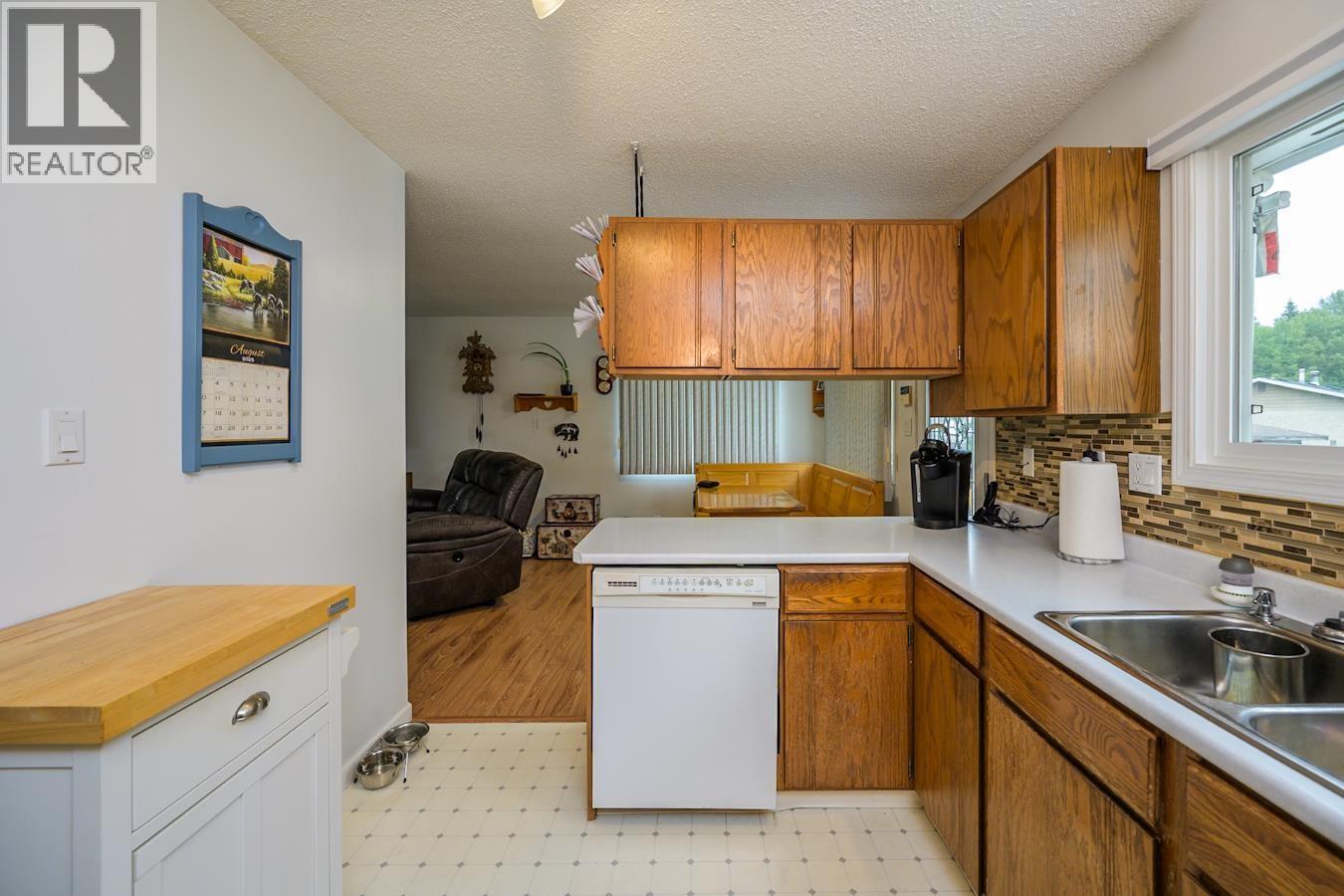 Photo 8 of 7170 Guelph Place, Prince George BC