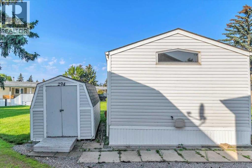 Photo 7 of 294 Burroughs Circle Ne, Calgary AB