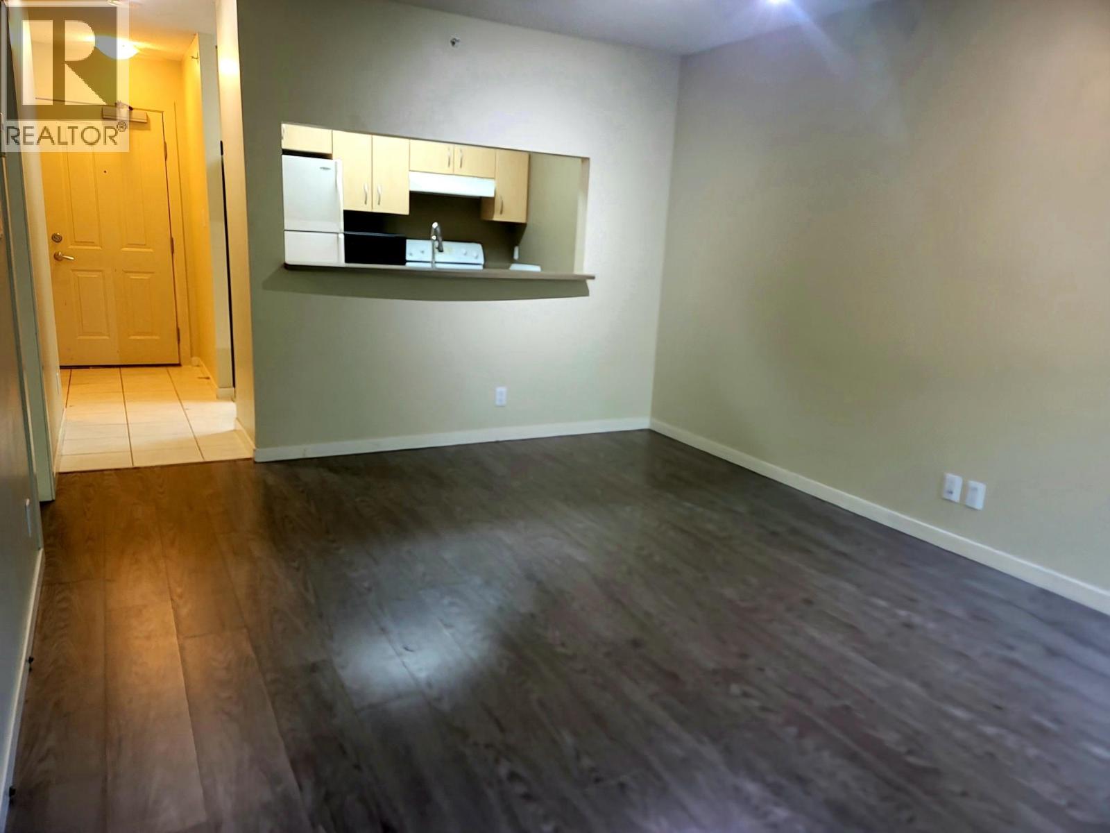 Photo 8 of 302 3663 Crowley Drive, Vancouver BC