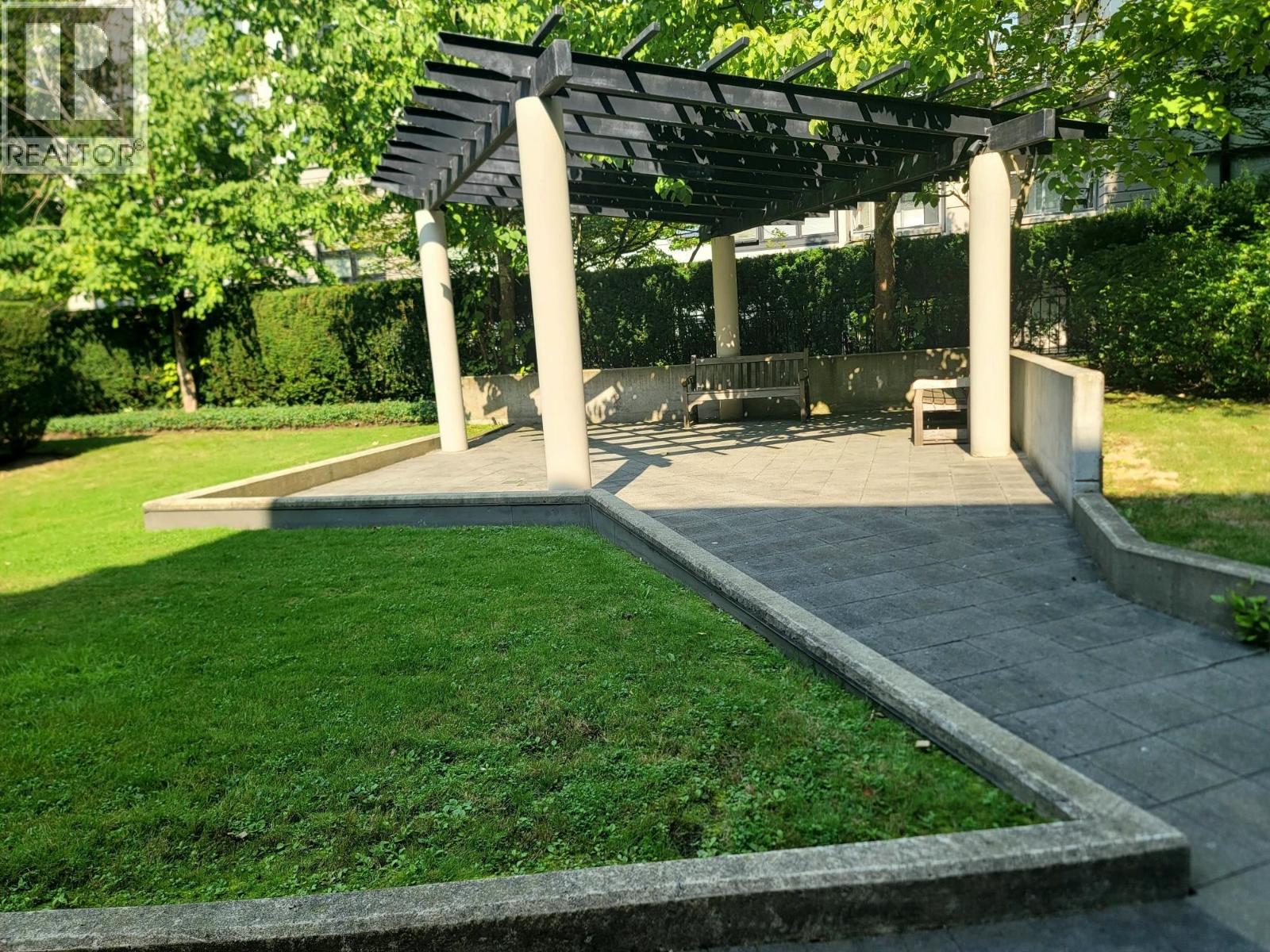 Photo 18 of 302 3663 Crowley Drive, Vancouver BC