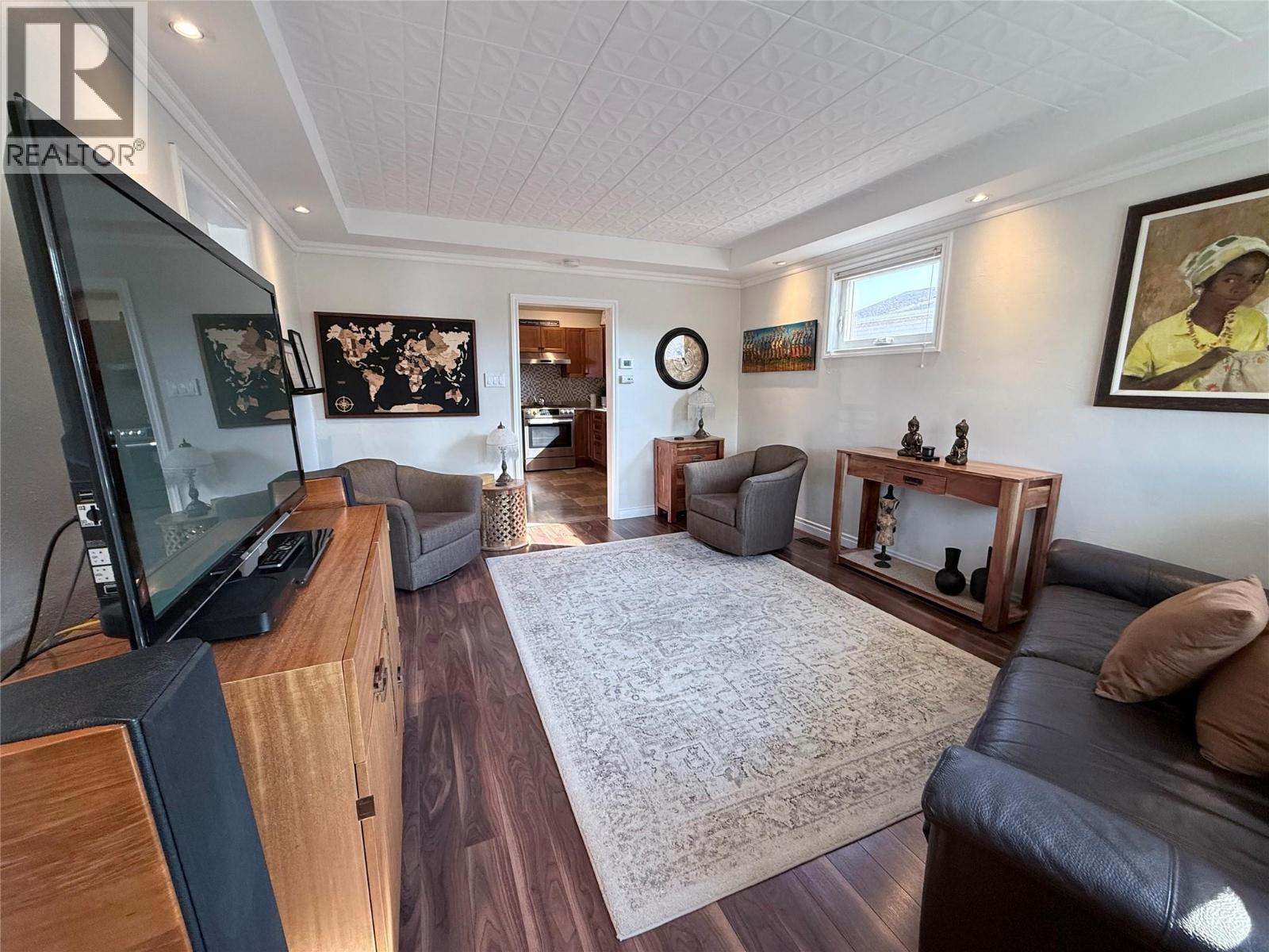 1600 4Th Street N, Cranbrook