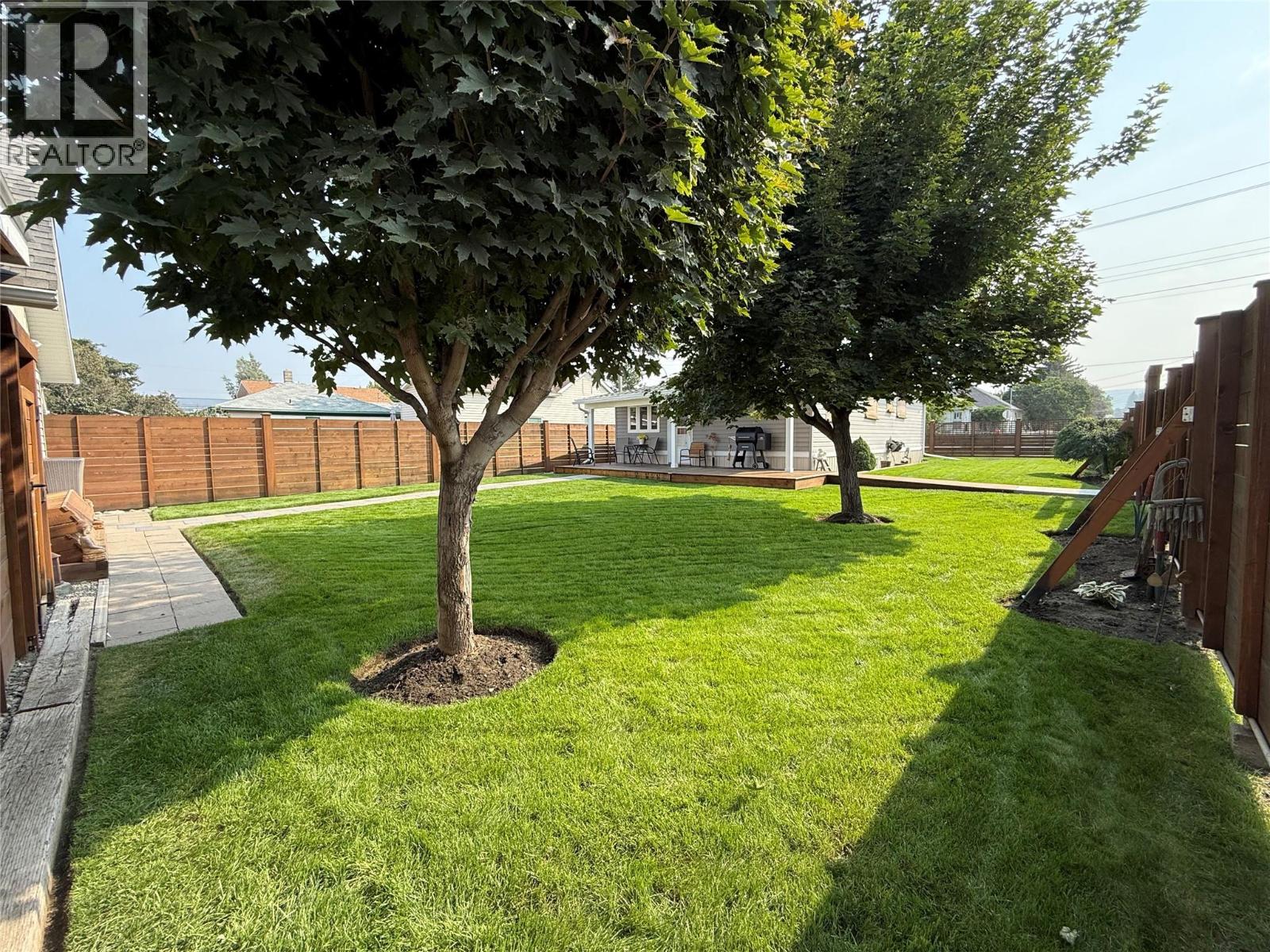 1600 4Th Street N, Cranbrook