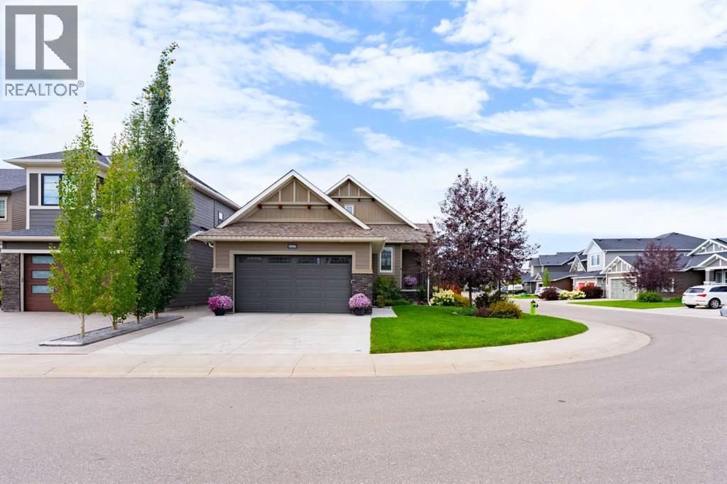 Photo 1 of 326 Bayside Crescent Sw, Airdrie AB