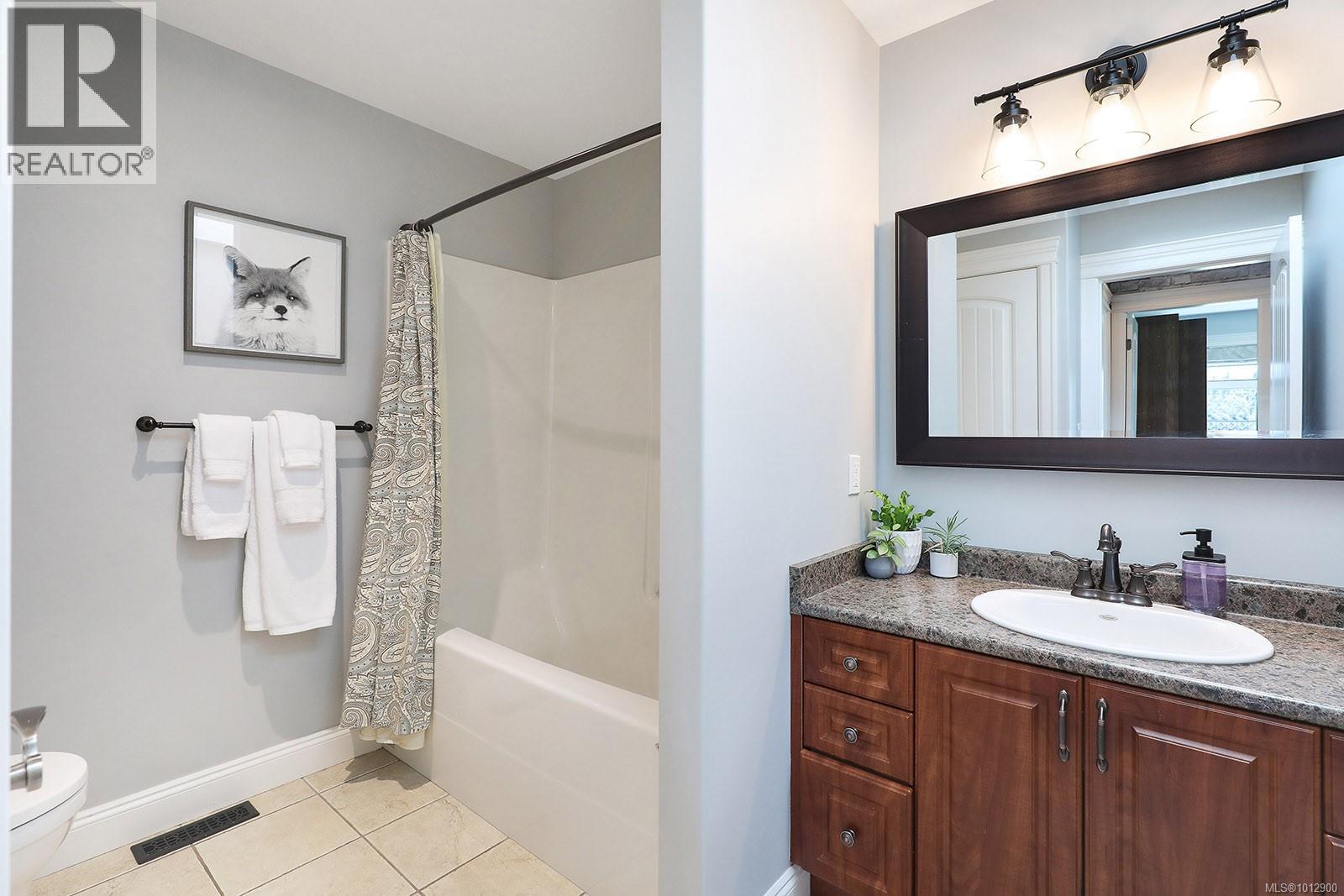 2495 Graham Rd - 33