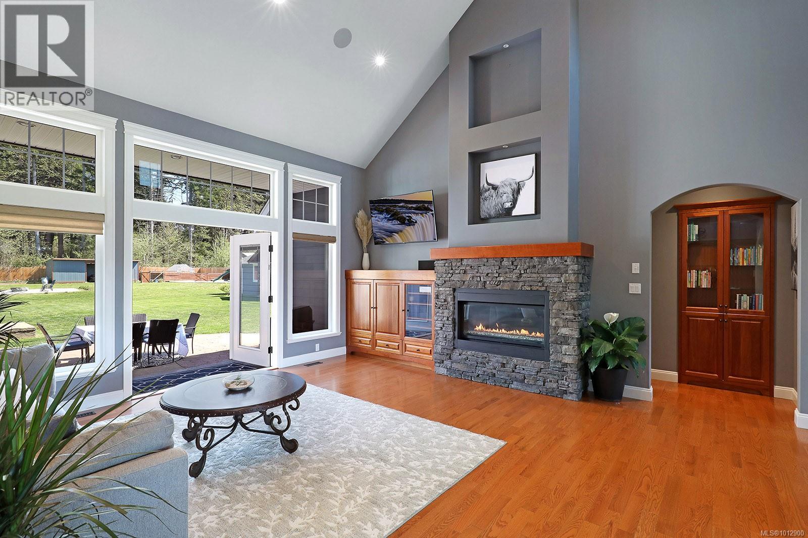 Photo 5 of 2495 Graham Rd, Courtenay BC