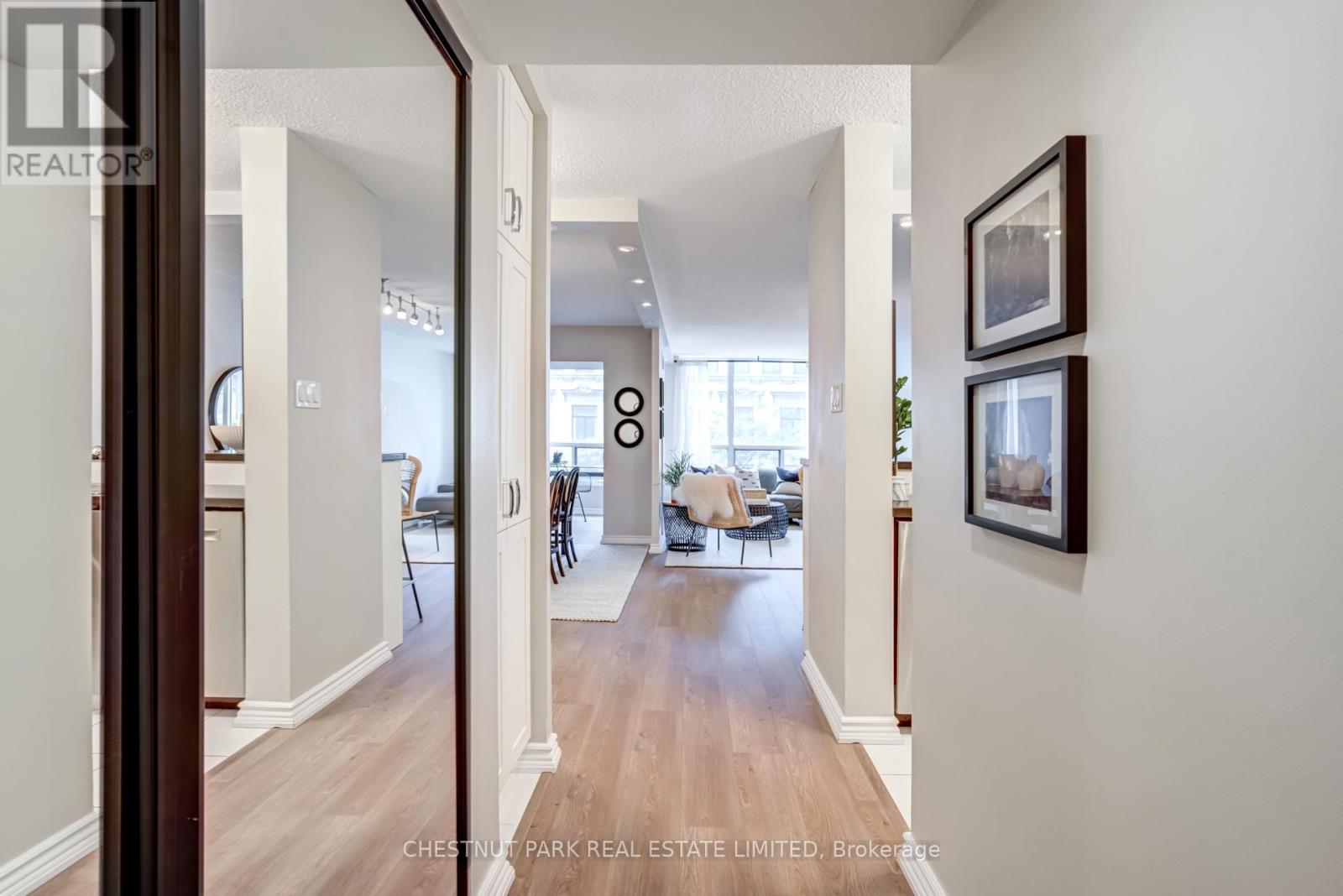 Photo 28 of 305 92 King Street E, Toronto ON