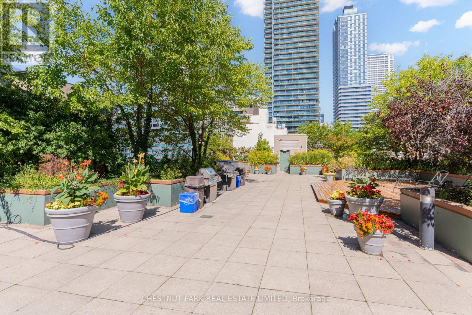 Photo 34 of 305 92 King Street E, Toronto ON