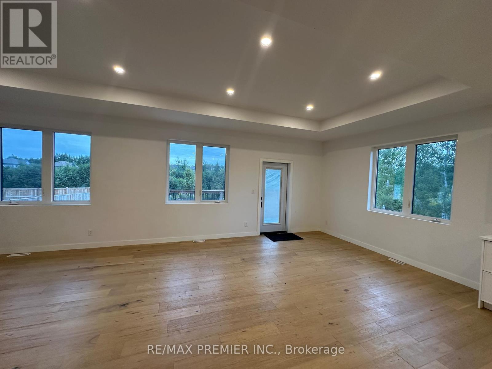 Photo 17 of 2980 King Georges Park Drive, Oliver Paipoonge ON