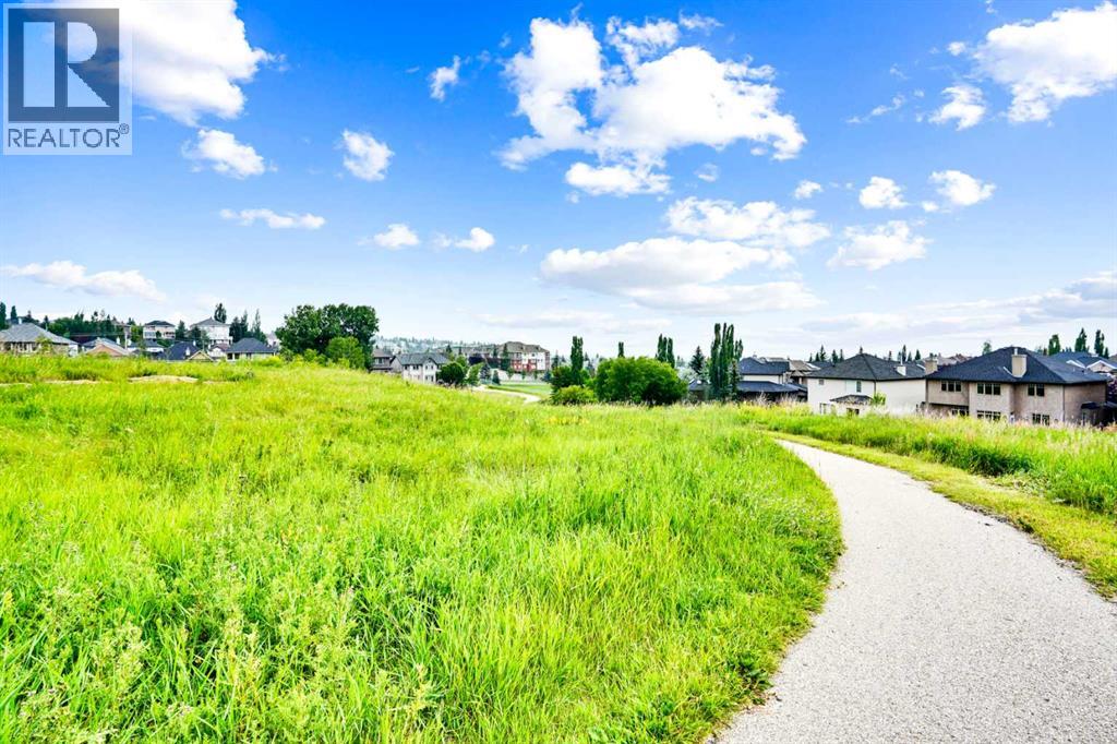 Photo 41 of 73 Elkton Way Sw, Calgary AB