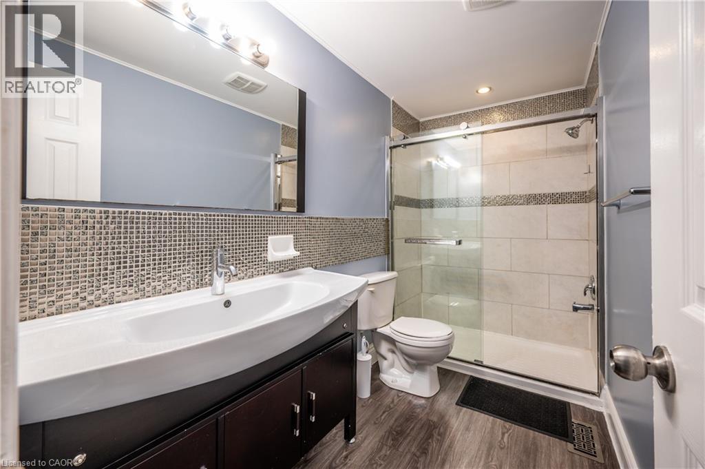 Photo 15 of 66 Belwood Crescent, Waterloo ON