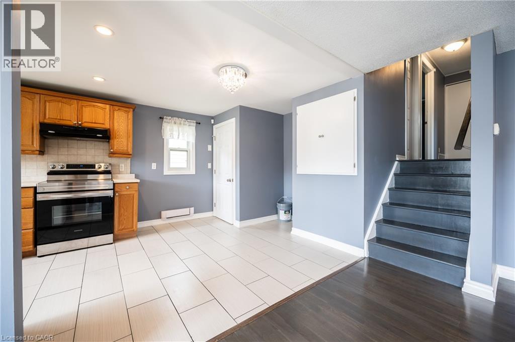 Photo 9 of 66 Belwood Crescent, Waterloo ON