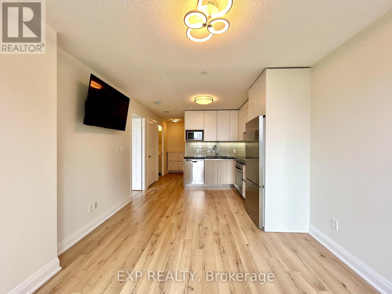 Photo 6 of 705 15 Water Walk Drive, Markham ON