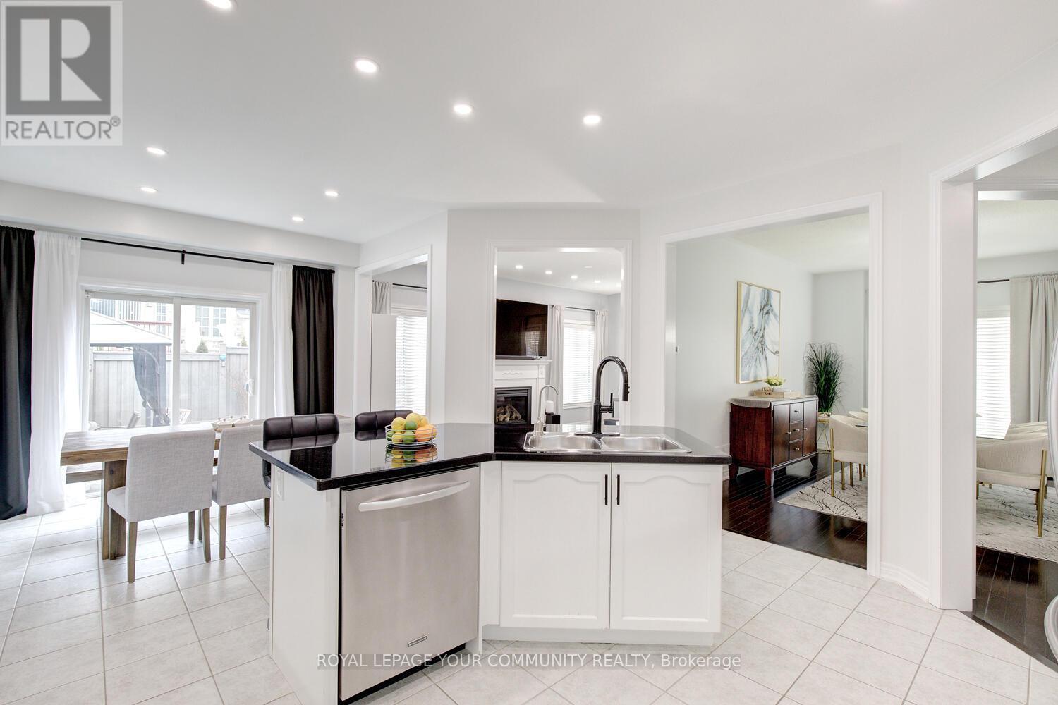 Photo 13 of 45 Pullman Road, Vaughan ON
