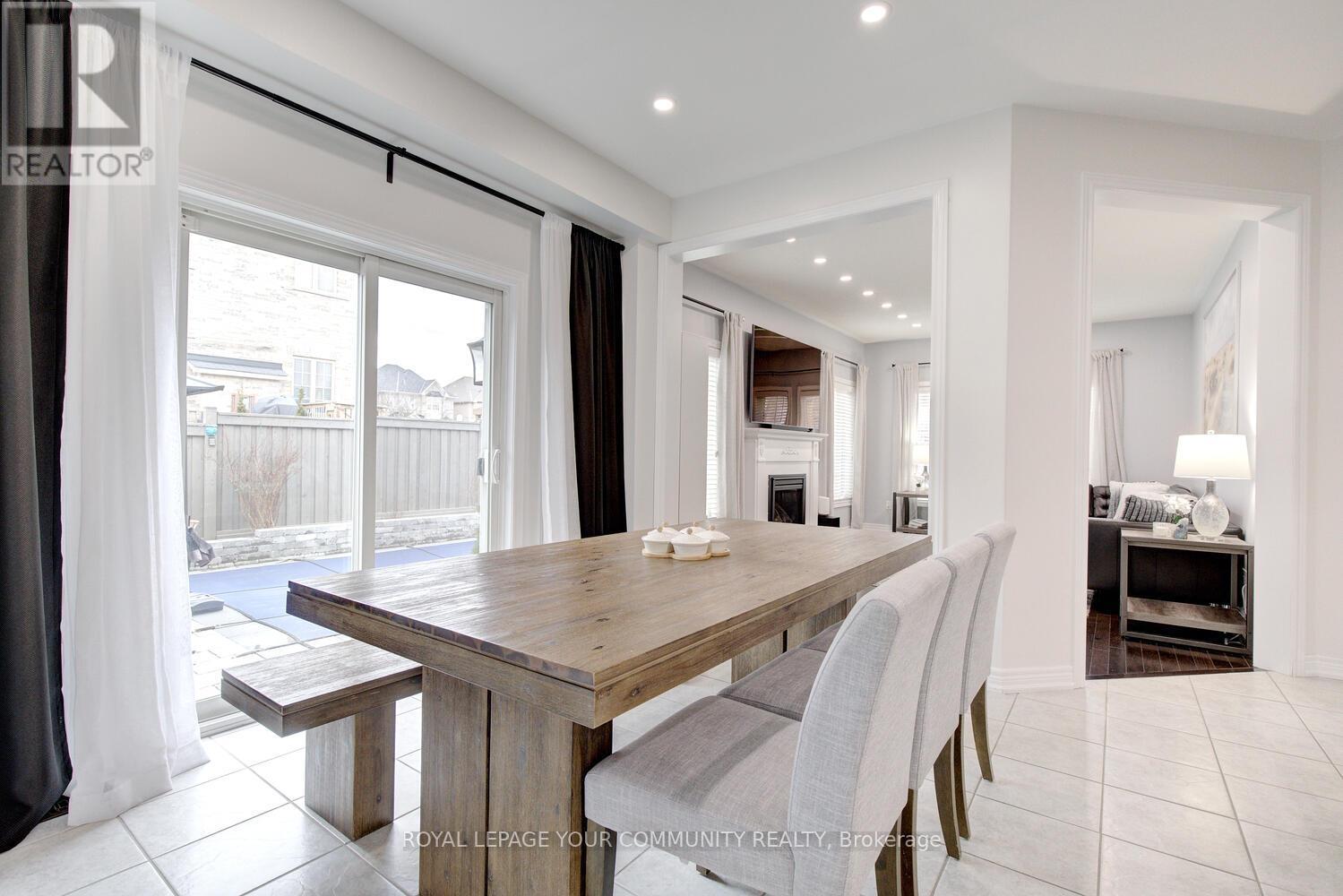 Photo 15 of 45 Pullman Road, Vaughan ON