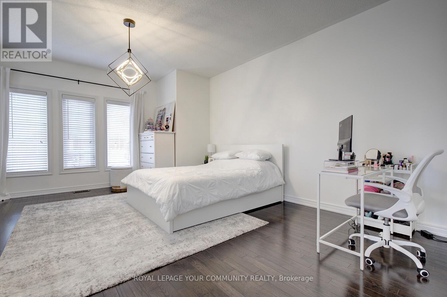 Photo 28 of 45 Pullman Road, Vaughan ON