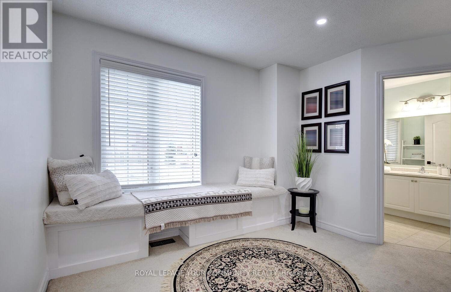 Photo 29 of 45 Pullman Road, Vaughan ON