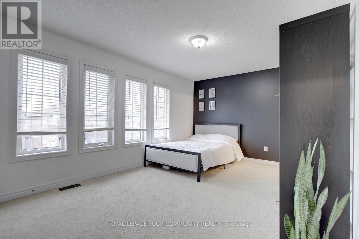 Photo 36 of 45 Pullman Road, Vaughan ON