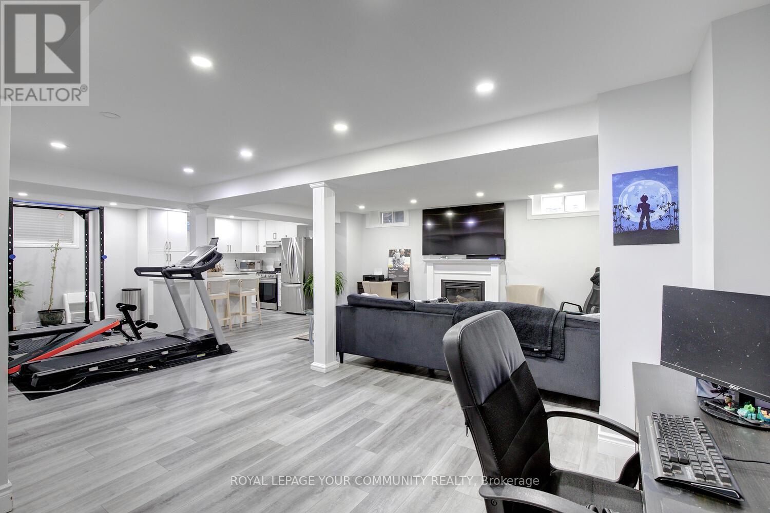 Photo 42 of 45 Pullman Road, Vaughan ON