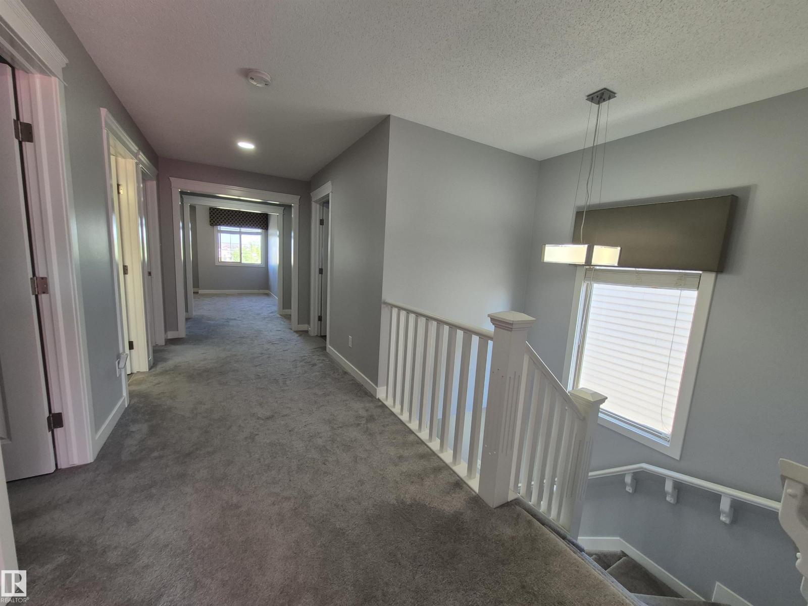 Photo 15 of 3233 16 A Av Nw, Edmonton AB