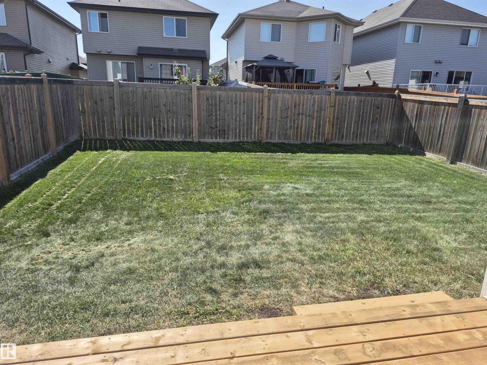 Photo 34 of 3233 16 A Av Nw, Edmonton AB