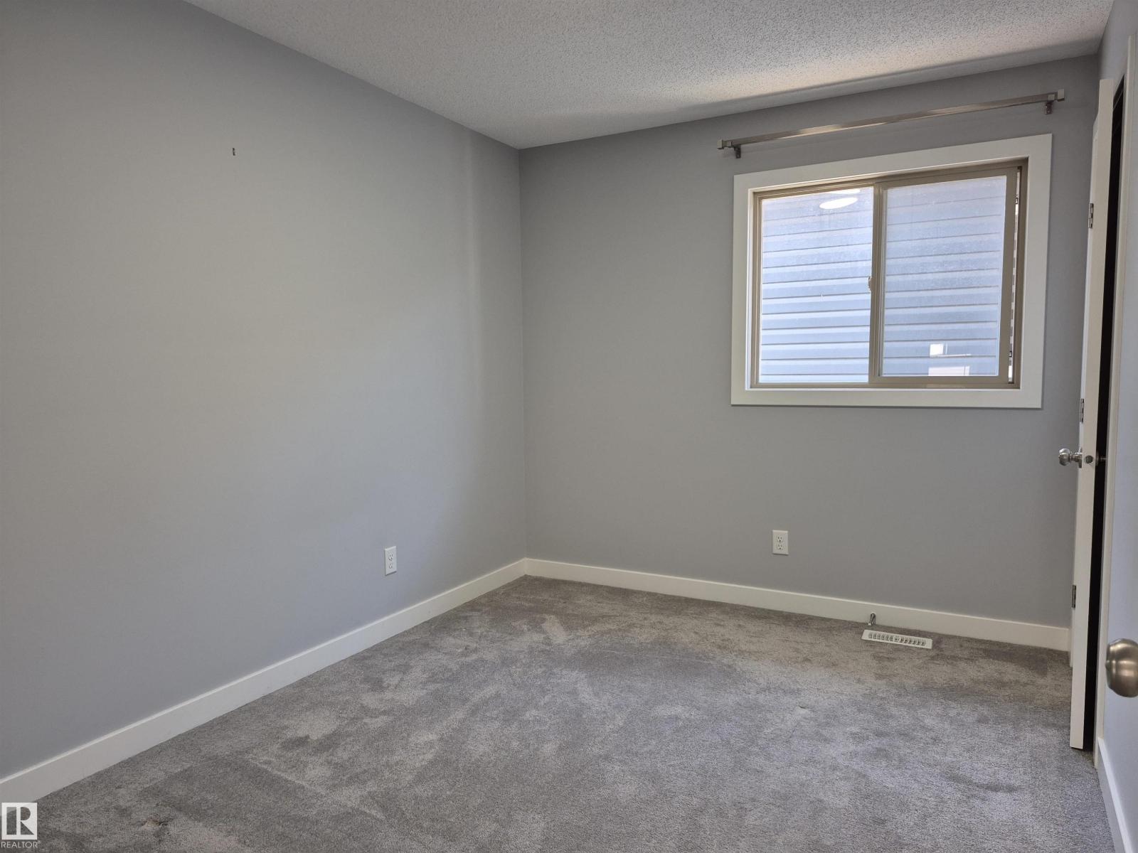 Photo 21 of 3233 16 A Av Nw, Edmonton AB