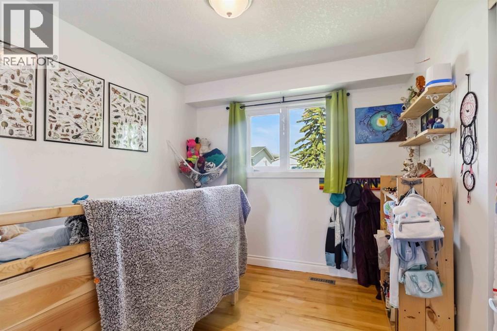 Photo 18 of 101 Simpson Way, Fort Mcmurray AB