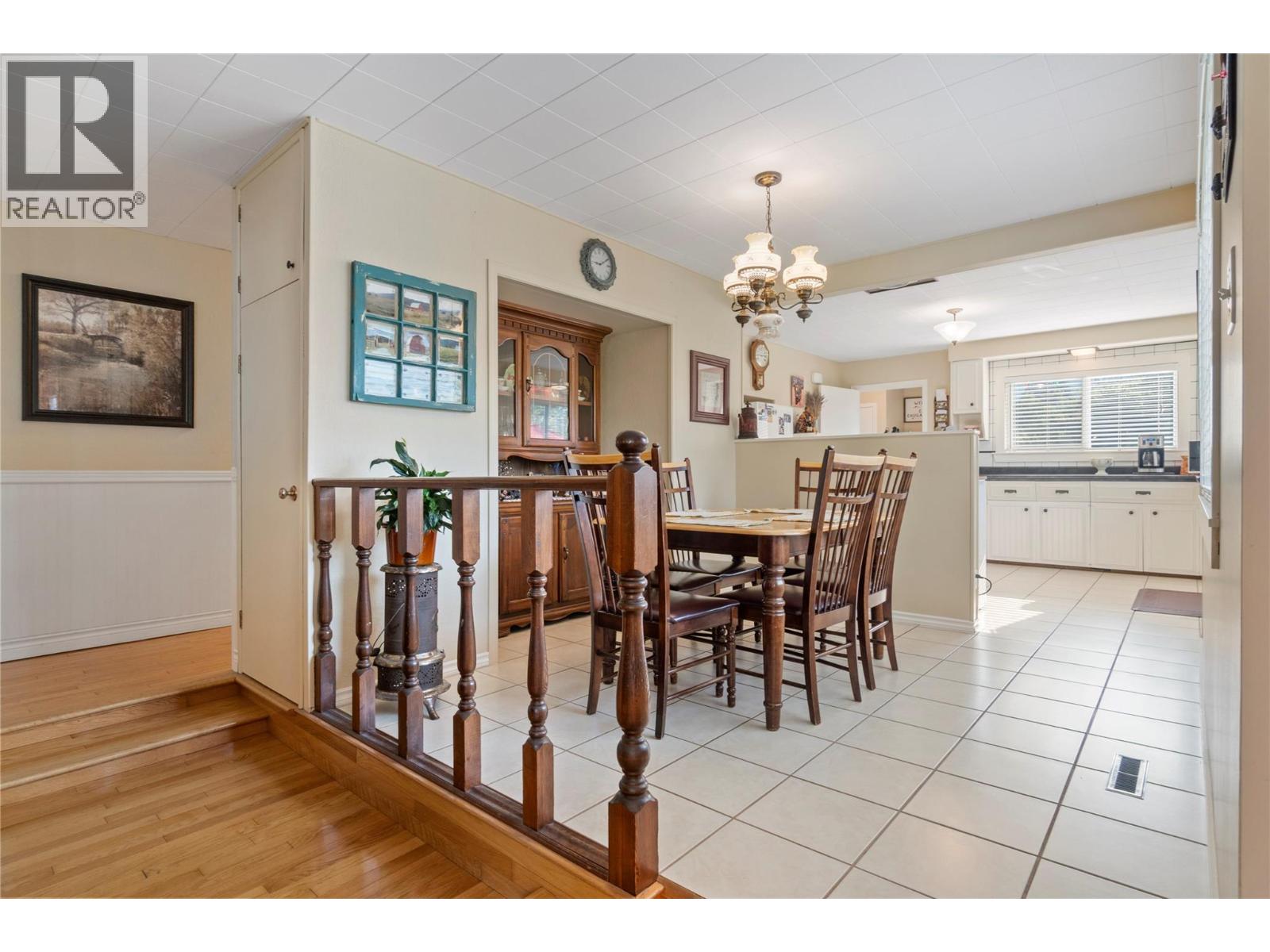 Photo 26 of 702 Second Avenue, Chase BC