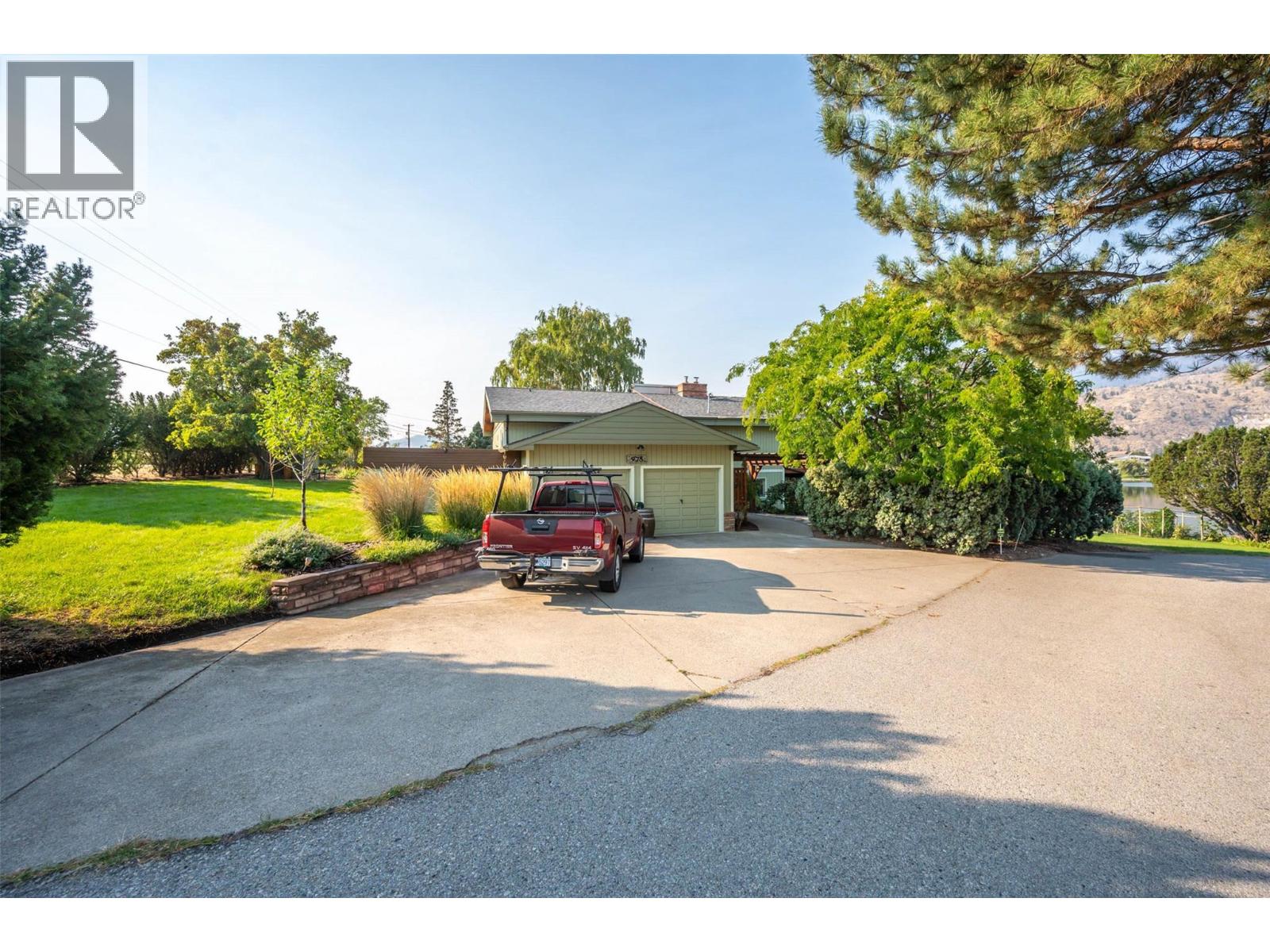 Photo 76 of 975 Heron Court, Oliver BC