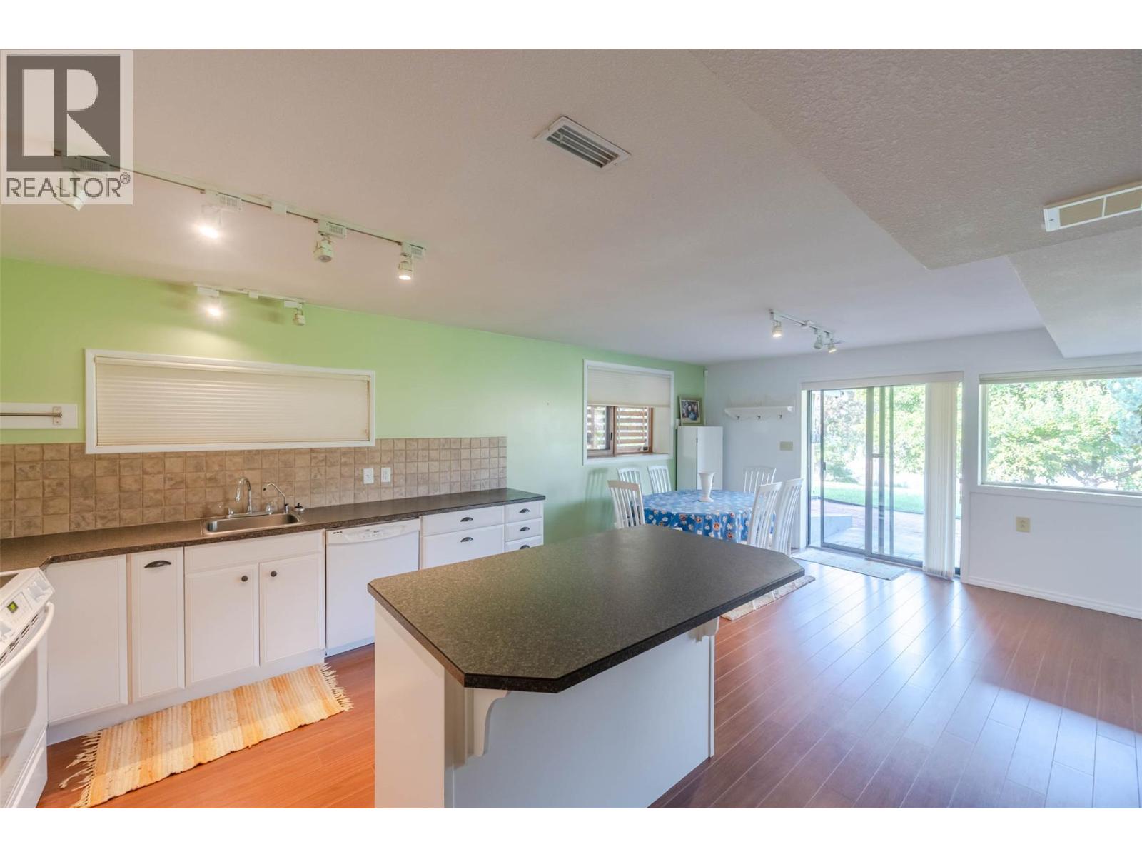 Photo 35 of 975 Heron Court, Oliver BC