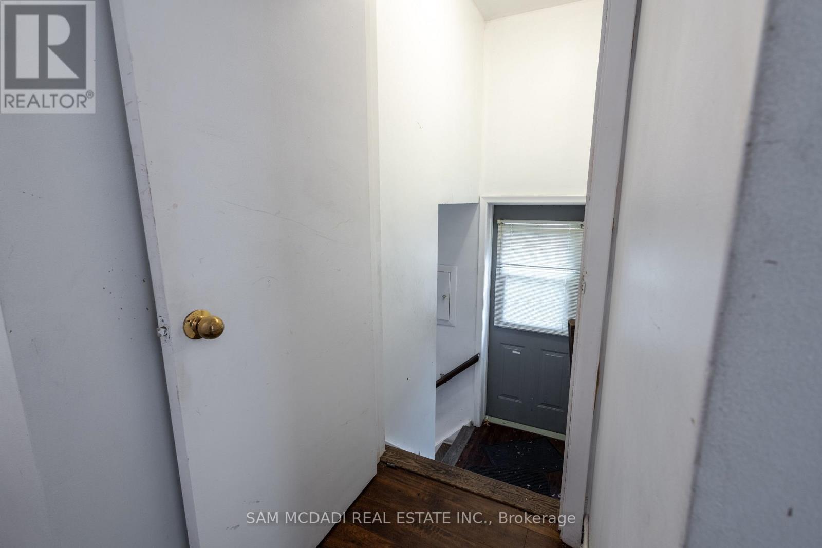 Photo 11 of 1302 Martley Drive, Mississauga ON