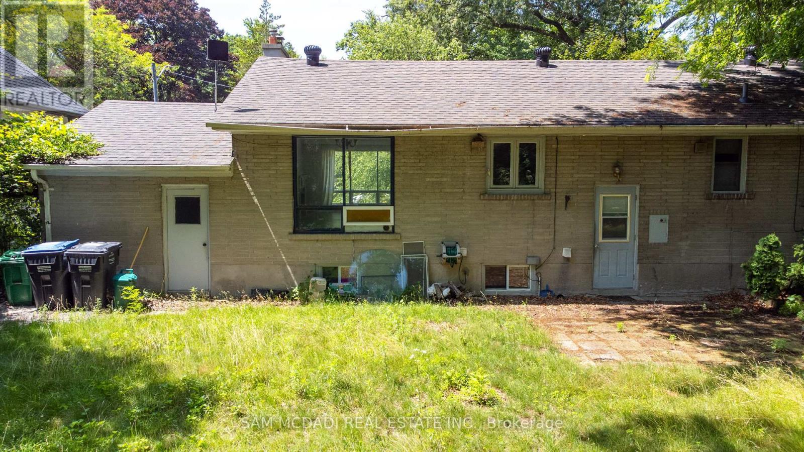 Photo 31 of 1302 Martley Drive, Mississauga ON